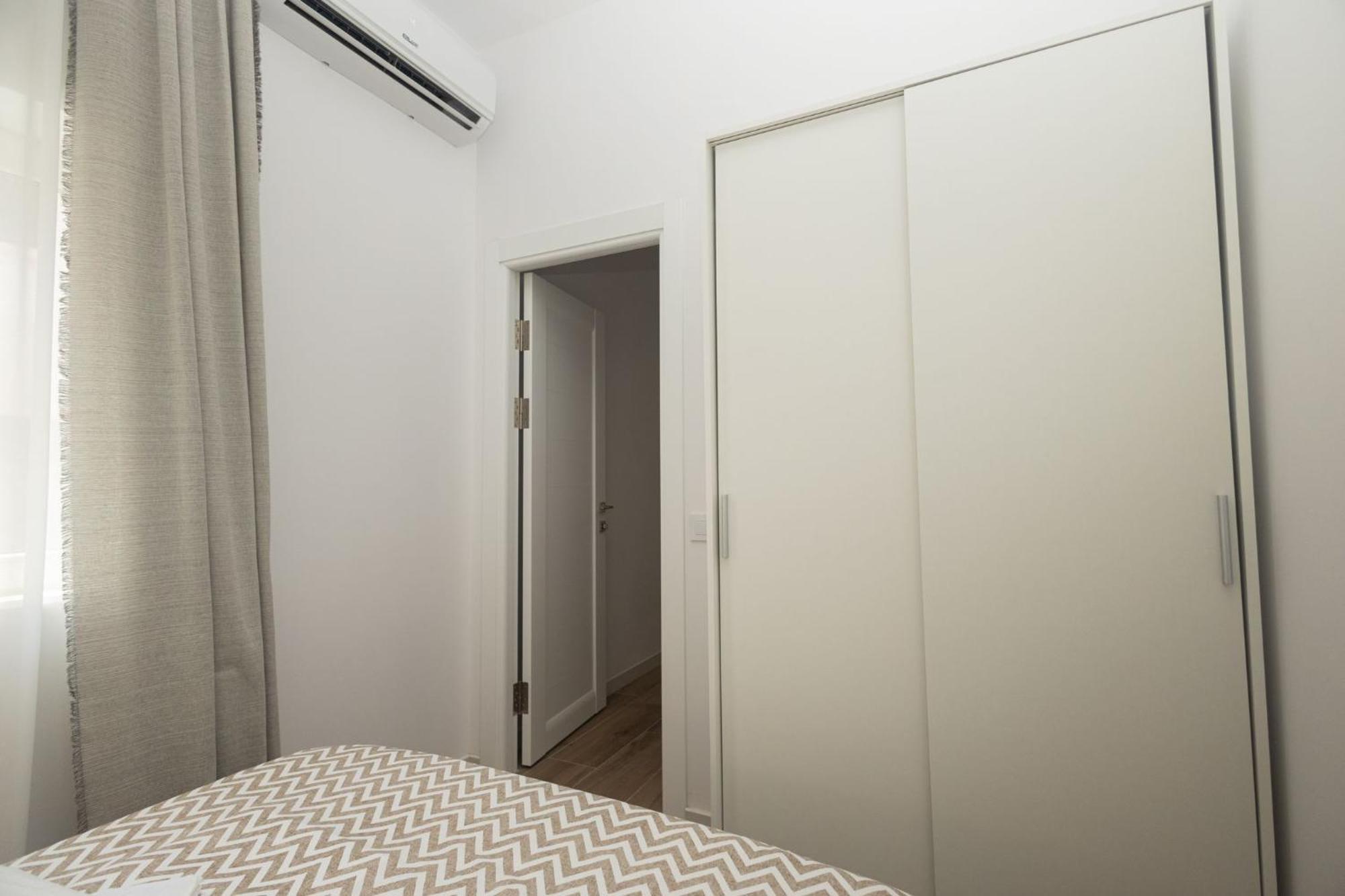Ra Apartamentos Sevilla Alicante Kültér fotó