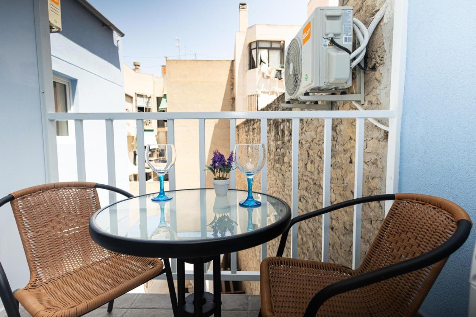 Ra Apartamentos Sevilla Alicante Kültér fotó